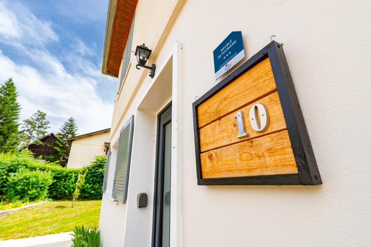 Au 10 Le Long Du Canal Fain-Les-Montbard Exterior photo